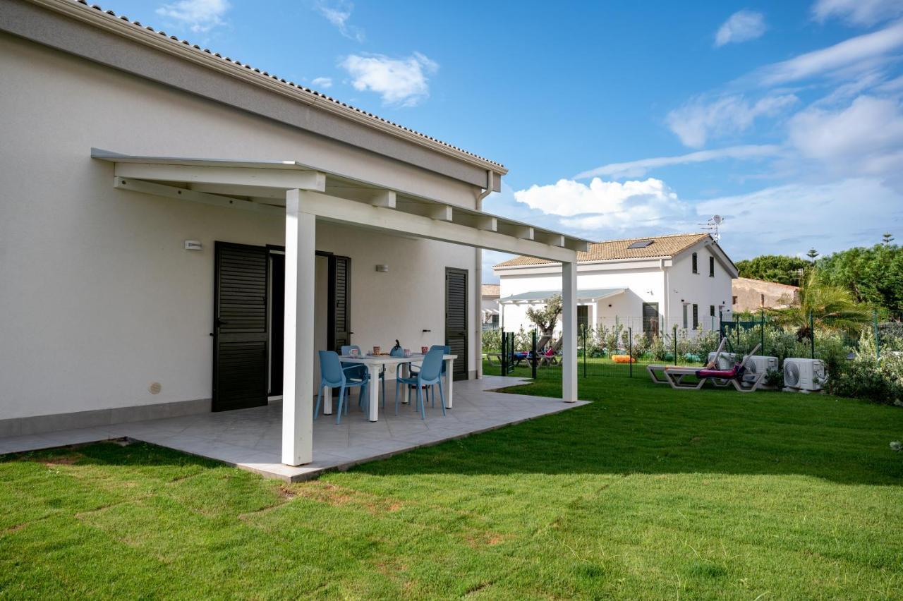 Residence Salinelle Beach Villa Vulcano 4 Lascari Exterior foto
